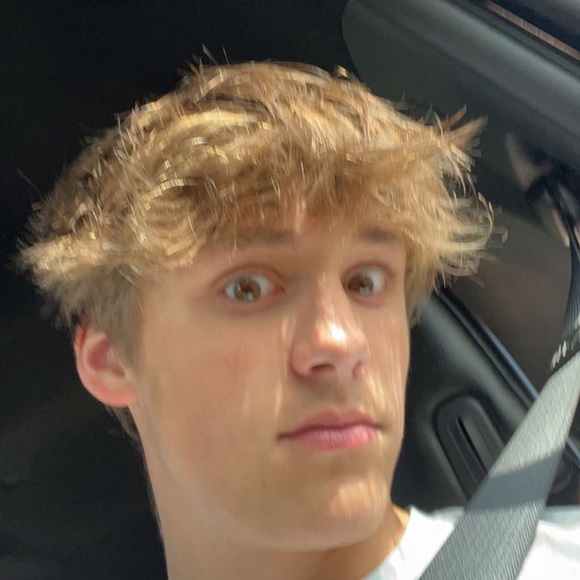 Meet your Posher, Chase - Picture 1 of 1